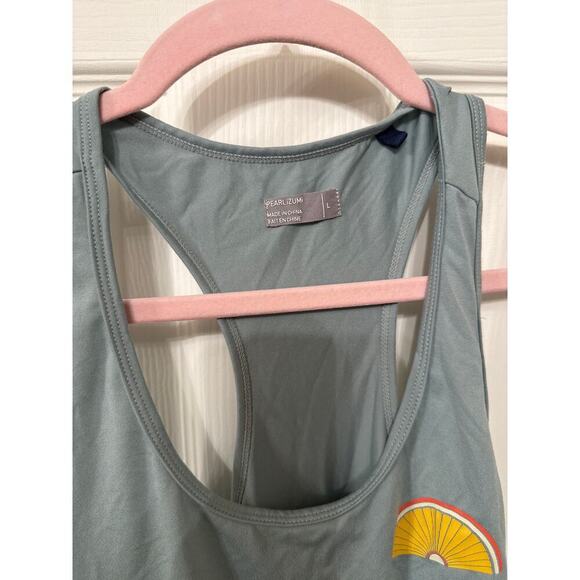 Pearl Izumi Women's Midland Graphic UPF Fast-Drying Tank in Dawn Grey Happy, L - Picture 5 of 9